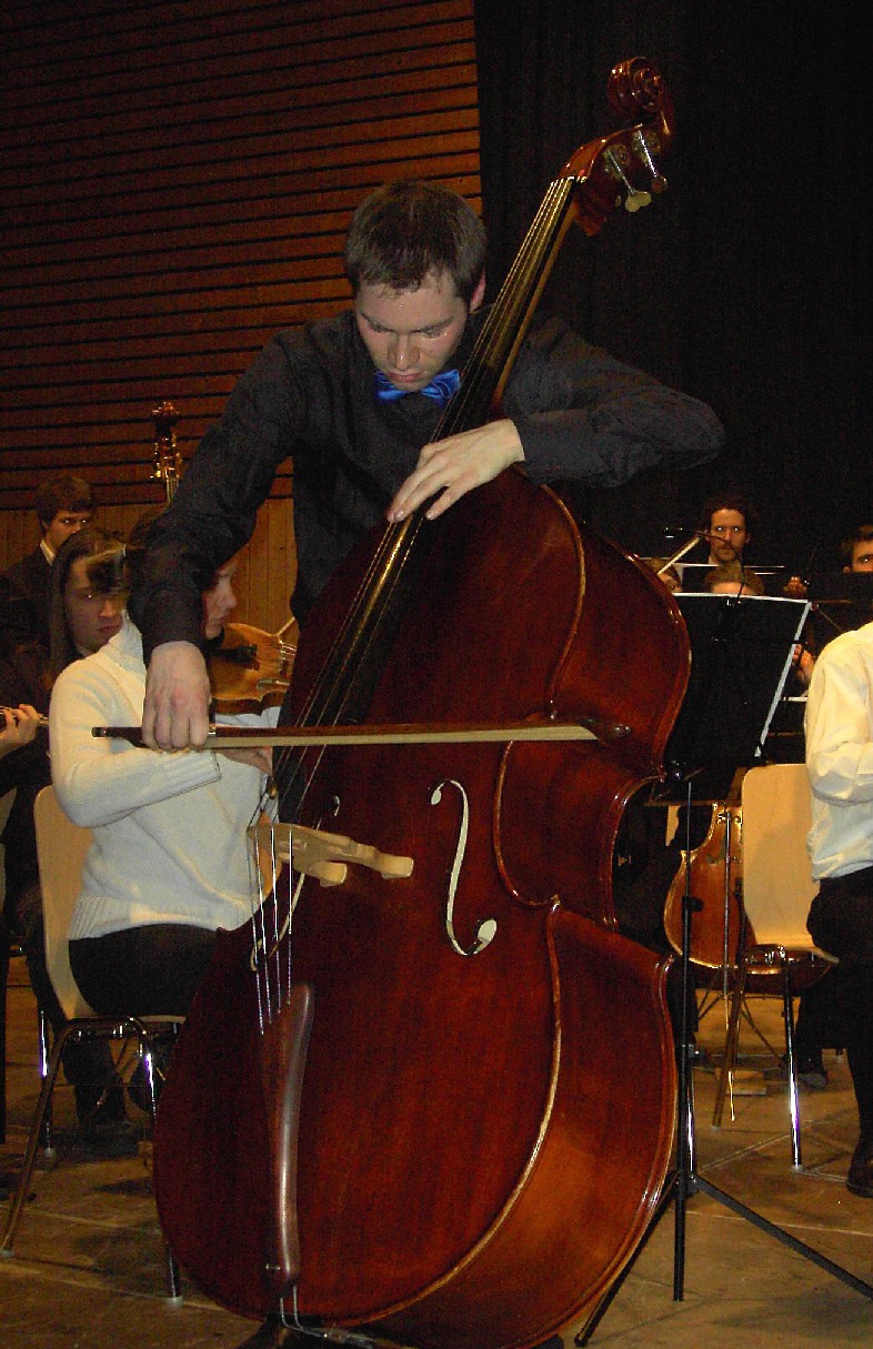 25.01.2009, Neuried. D. Dragonetti, Konzert für Kontrabaß und Orchester Nr.1 A-Dur. (Foto: H. Koller)